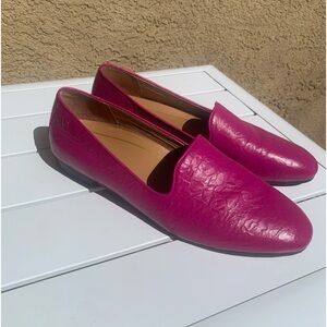 Vionic fuchsia leather ballet flats size 9.5